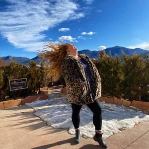 Meet your Posher, Veronica